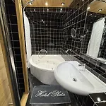 Plata Hotel