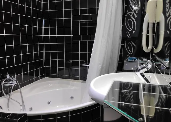 Plata Otel Ibi