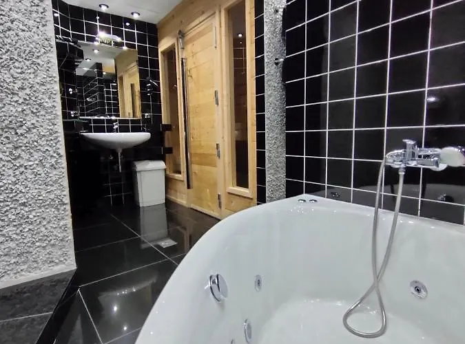 Plata Otel 3*