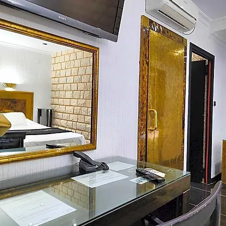 Plata Hotel